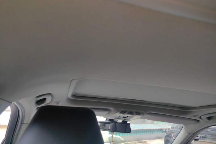 Used BMW 3 Series 2015 320Li Fashion Model Headliner