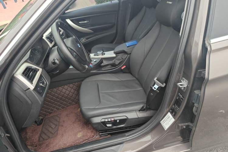 Used BMW 3 Series 2015 320Li Fashion Model Left Front Seat