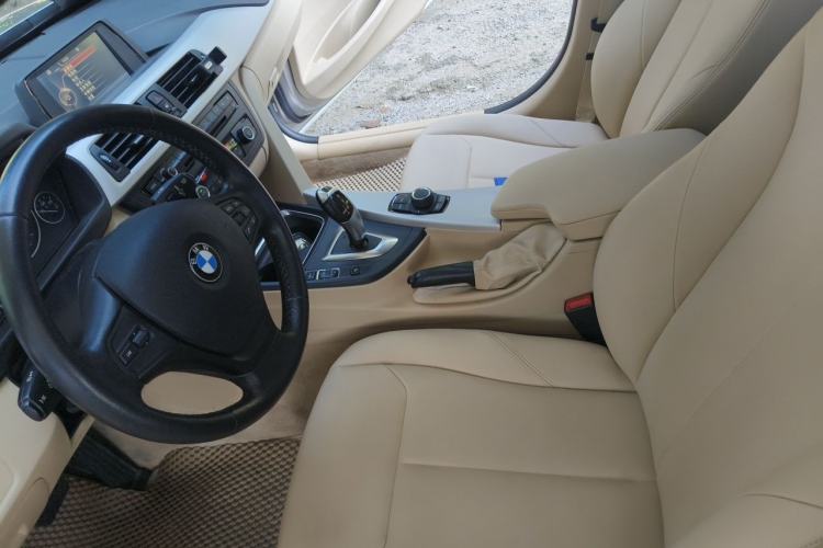 Used BMW 3 Series 2015 320Li Fashion Model Left Front Seat