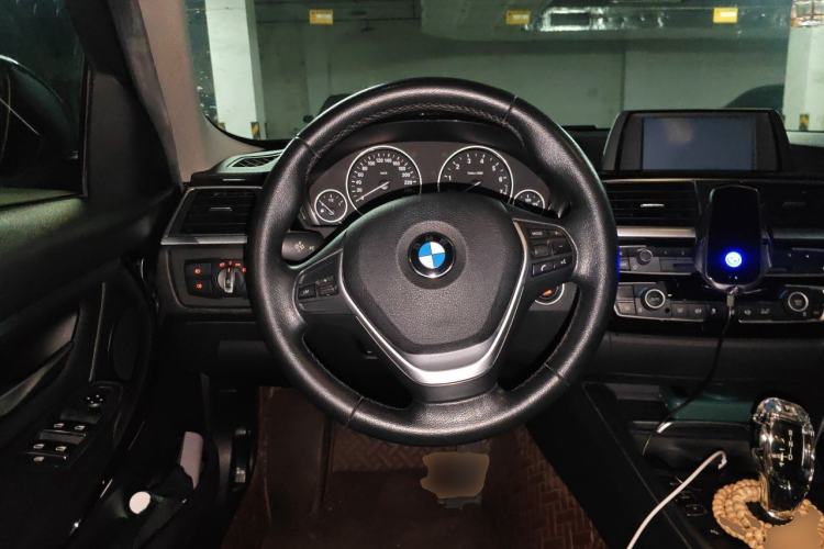 Used BMW 3 Series 2015 320Li Fashion Model Steering Wheel