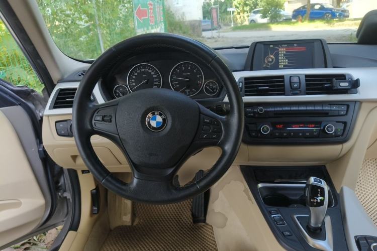 Used BMW 3 Series 2015 320Li Fashion Model Steering Wheel