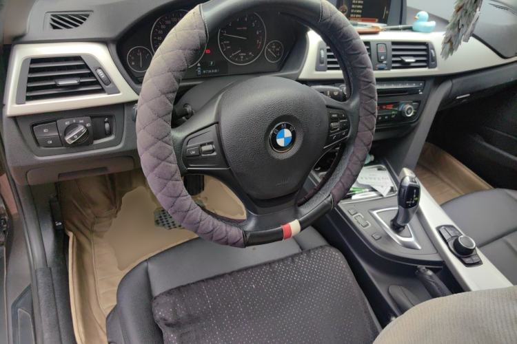 Used BMW 3 Series 2015 320Li Fashion Model Steering Wheel