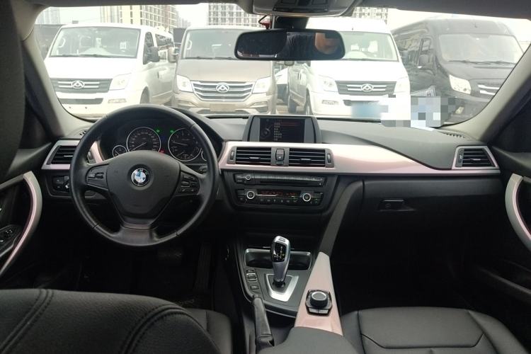 Used BMW 3 Series 2015 320Li Fashion Model Center Console