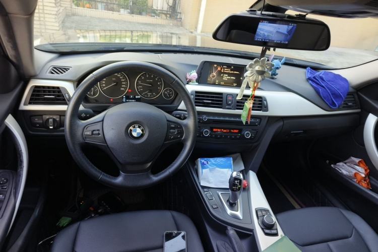 Used BMW 3 Series 2015 320Li Luxury Edition Fashion Model Center Console