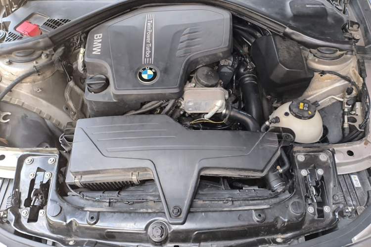 Used BMW 3 Series 2015 320i Luxury Line Stylish Edition Engine Bay