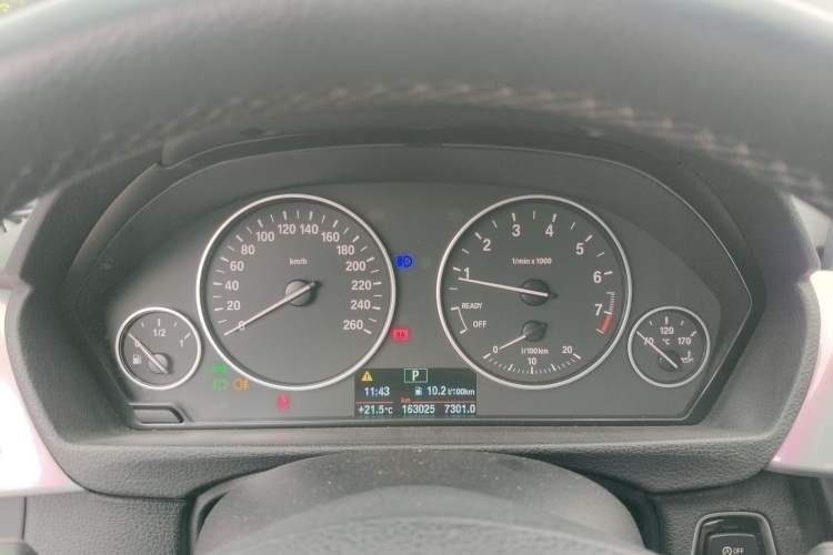 Used BMW 3 Series 2015 320Li Fashion Model Instrument Cluster