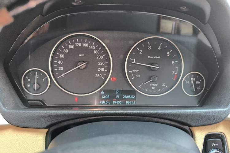 Used BMW 3 Series 2015 320i Luxury Line Stylish Edition Instrument Cluster