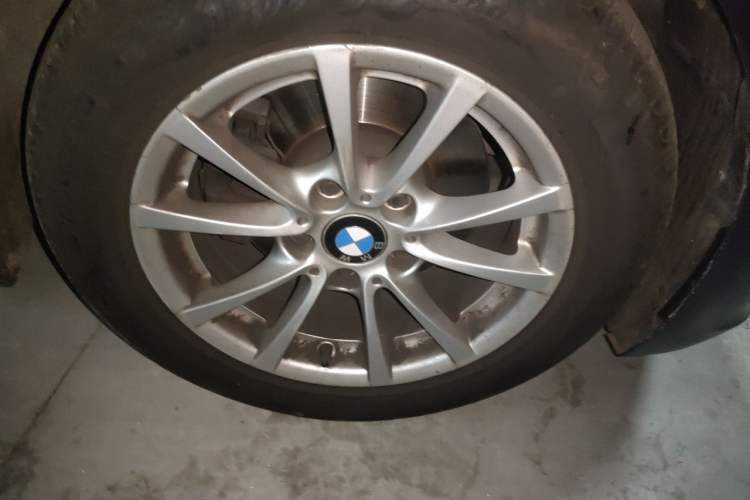 Used BMW 3 Series 2015 316i Active Edition Right Front Wheel Hub