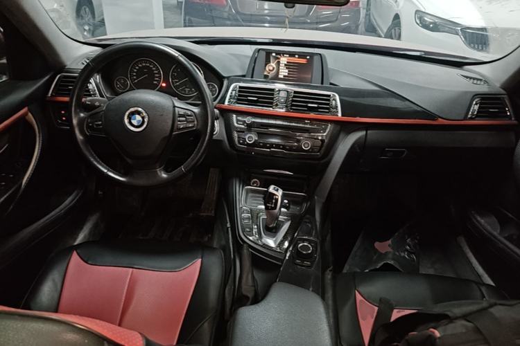 Used BMW 3 Series 2015 320Li Luxury Edition Fashion Model Center Console