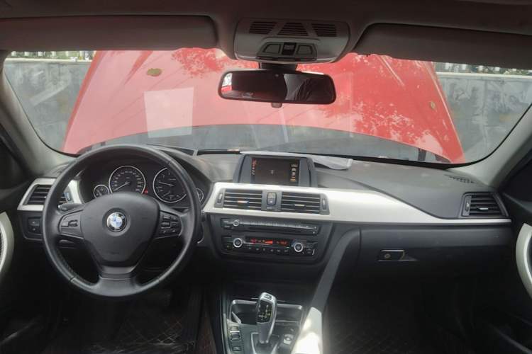 Used BMW 3 Series 2015 320Li Luxury Edition Fashion Model Center Console