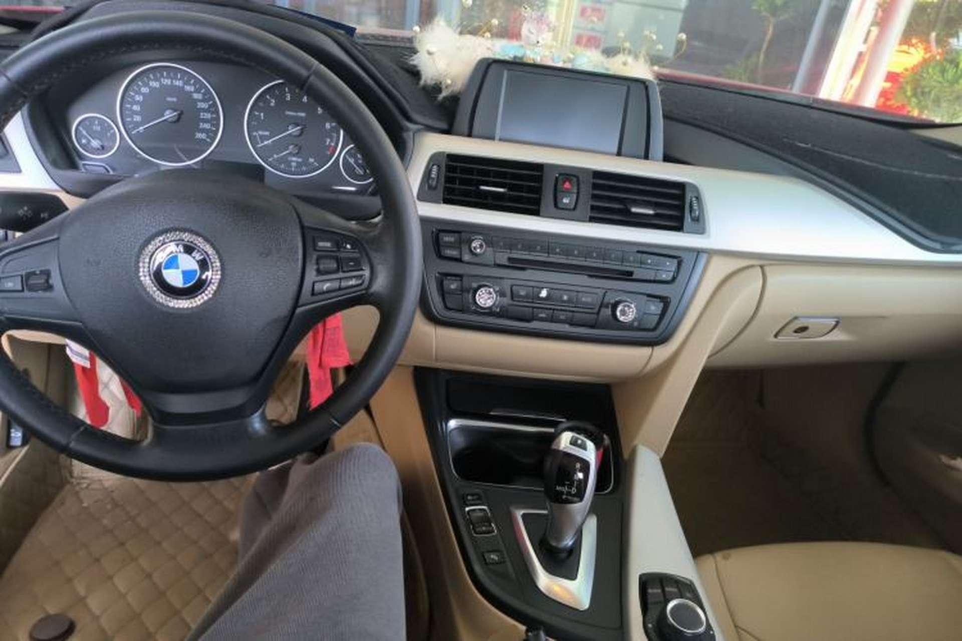 Used BMW 3 Series 2015 316Li Fashion Model Center Console