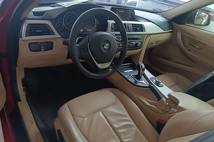 Used BMW 3 Series 2015 328Li Fashion Model Center Console