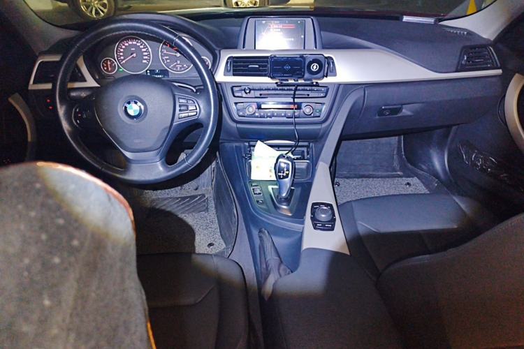 Used BMW 3 Series 2015 320Li Luxury Edition Fashion Model Center Console