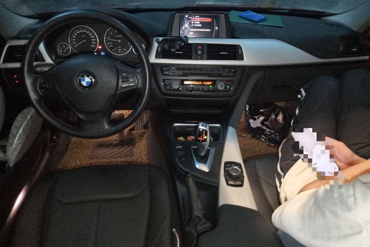 Used BMW 3 Series 2015 320Li Luxury Edition Fashion Model Center Console