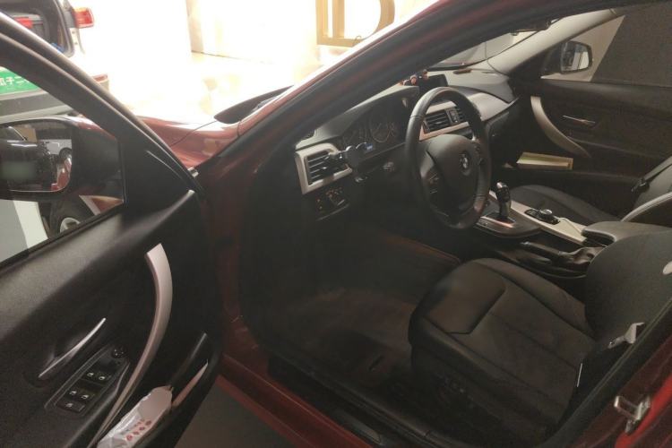 Used BMW 3 Series 2015 316i Active Edition Driver Seat