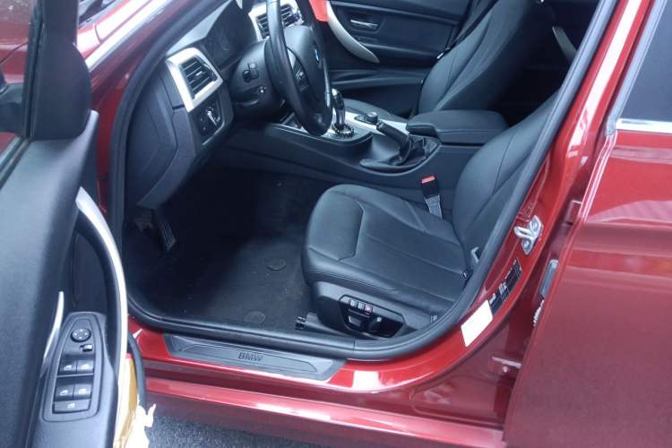 Used BMW 3 Series 2015 316Li Fashion Model Driver Seat