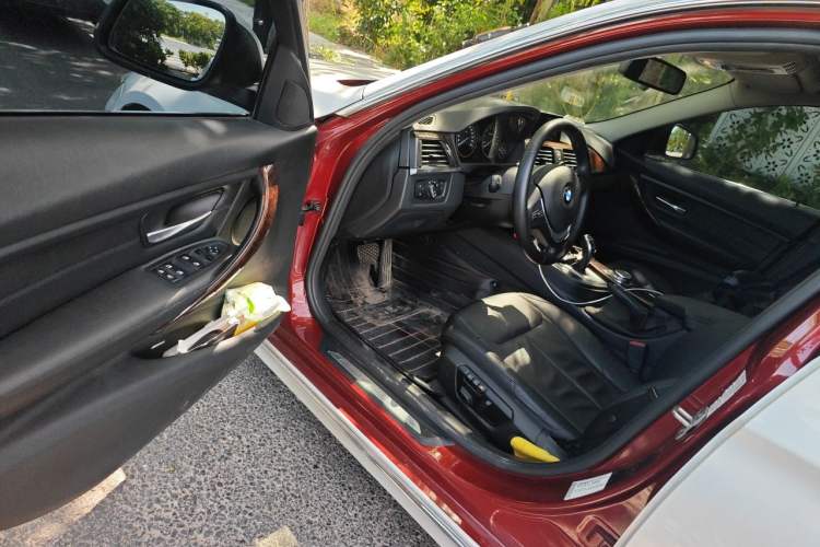 Used BMW 3 Series 2015 320Li Luxury Design Package Premium Edition Driver Seat