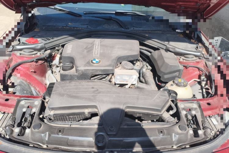 Used BMW 3 Series 2015 320i Luxury Line Stylish Edition Engine Bay