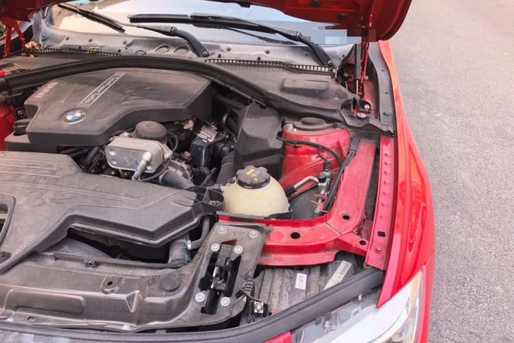 Used BMW 3 Series 2015 320i Sport Design Package Engine Bay Left