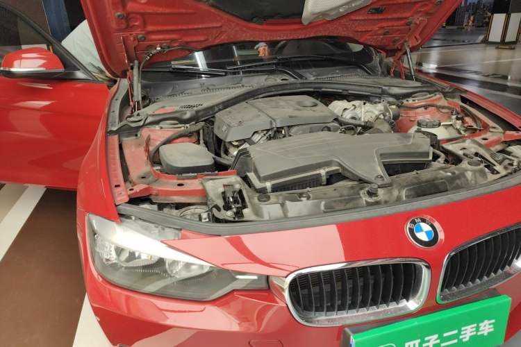 Used BMW 3 Series 2015 316i Active Edition Engine Bay Right