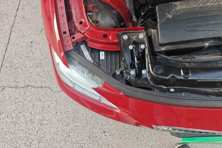 Used BMW 3 Series 2015 320Li Luxury Edition Fashion Model Engine Bay Right