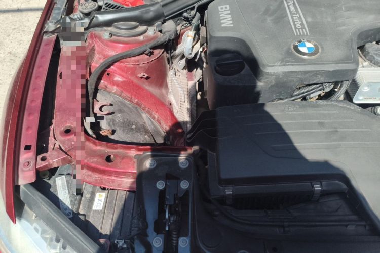 Used BMW 3 Series 2015 320i Luxury Line Stylish Edition Engine Bay Right
