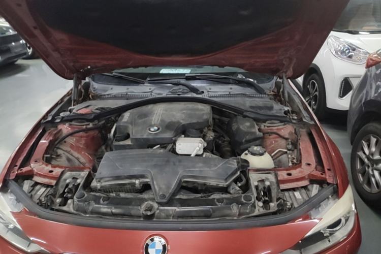 Used BMW 3 Series 2015 320i Luxury Line Stylish Edition Engine Bay
