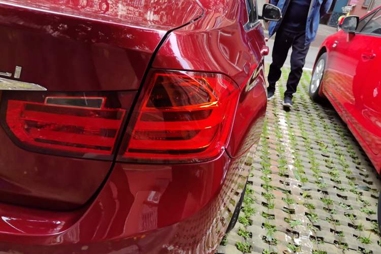 Used BMW 3 Series 2015 320Li Luxury Edition Fashion Model Exterior 3
