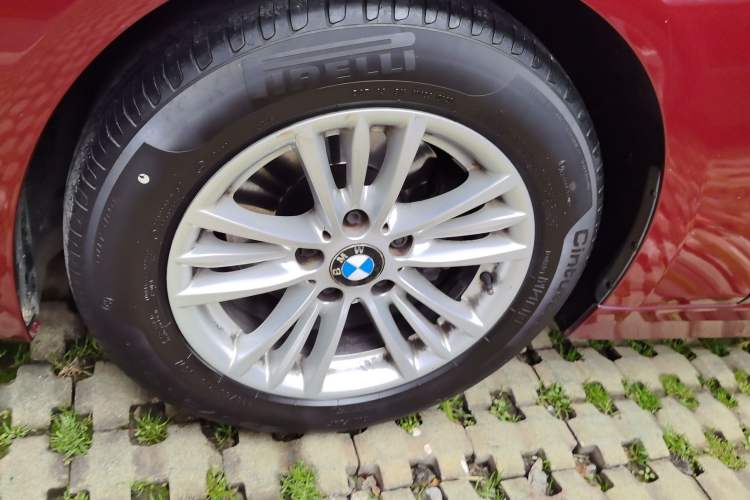 Used BMW 3 Series 2015 320Li Luxury Edition Fashion Model Exterior 4