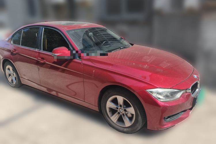 Used BMW 3 Series 2015 320i Luxury Line Stylish Edition Front Right 45 Deg