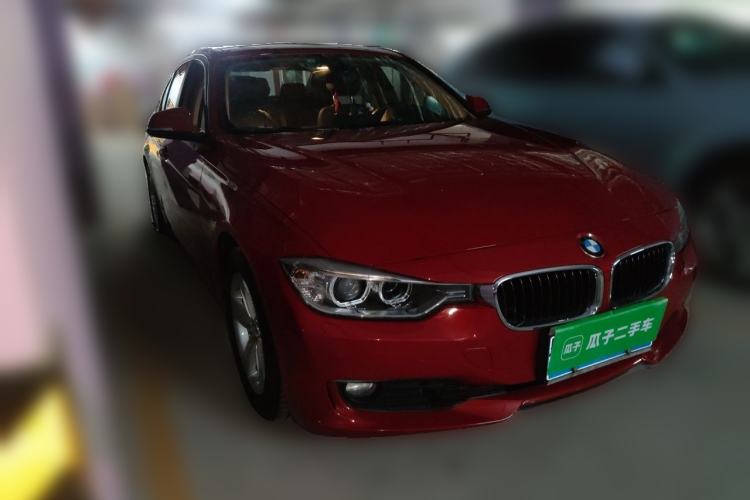 Used BMW 3 Series 2015 320i Fashion Model Front Right 45 Deg