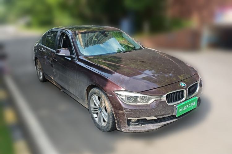 Used BMW 3 Series 2015 320Li Luxury Design Package Front Right 45 Deg