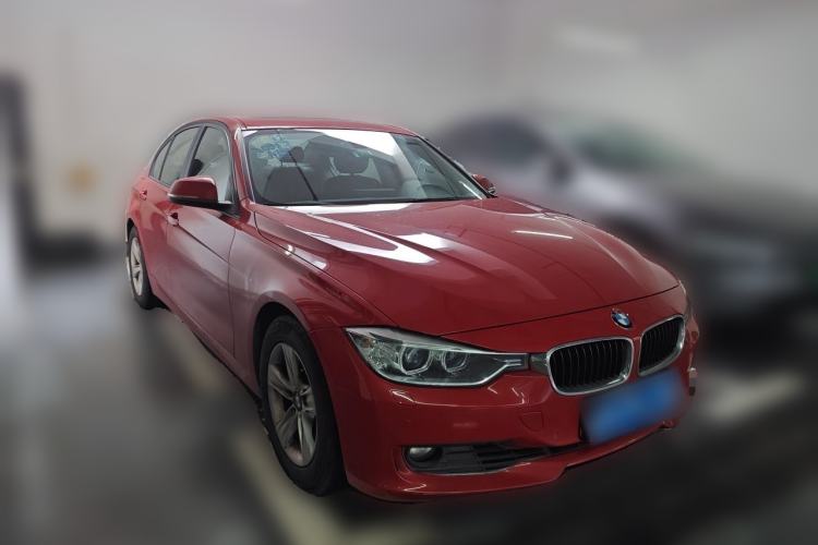 Used BMW 3 Series 2015 320i Fashion Model Front Right 45 Deg
