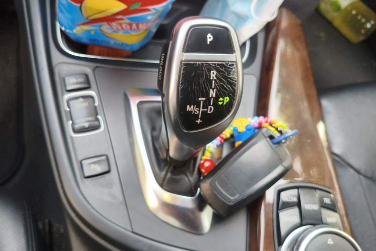 Used BMW 3 Series 2015 320Li Luxury Design Package Gear Lever