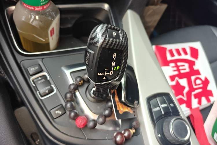Used BMW 3 Series 2015 320Li Luxury Edition Fashion Model Gear Lever