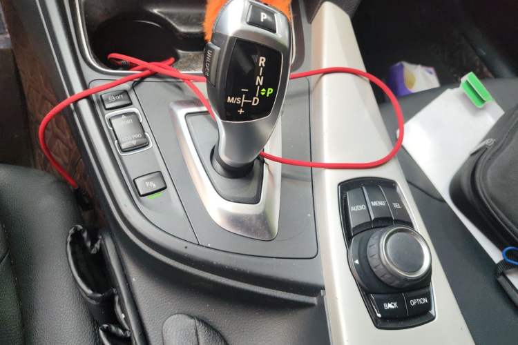 Used BMW 3 Series 2015 320Li Luxury Edition Fashion Model Gear Lever
