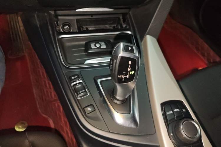 Used BMW 3 Series 2015 320Li Fashion Model Gear Lever