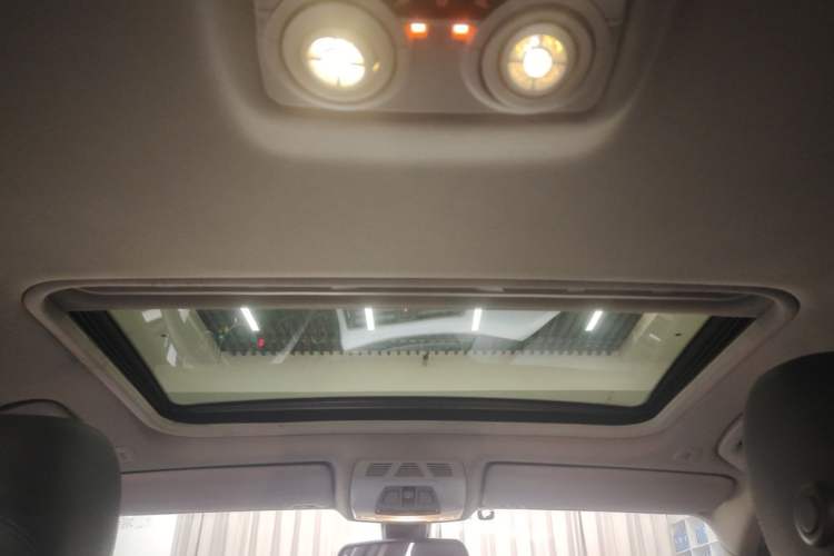 Used BMW 3 Series 2015 320Li Fashion Model Headliner