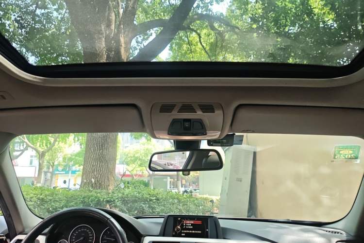 Used BMW 3 Series 2015 316Li Fashion Model Headliner