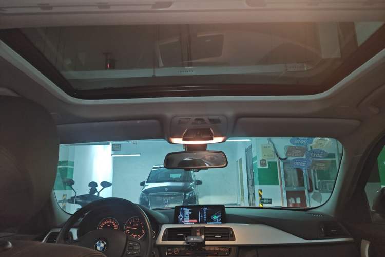 Used BMW 3 Series 2015 320i Fashion Model Headliner
