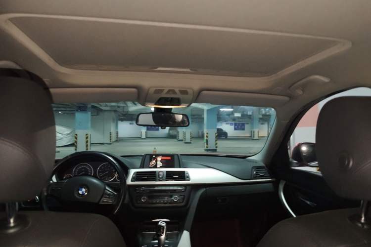 Used BMW 3 Series 2015 320Li Fashion Model Headliner