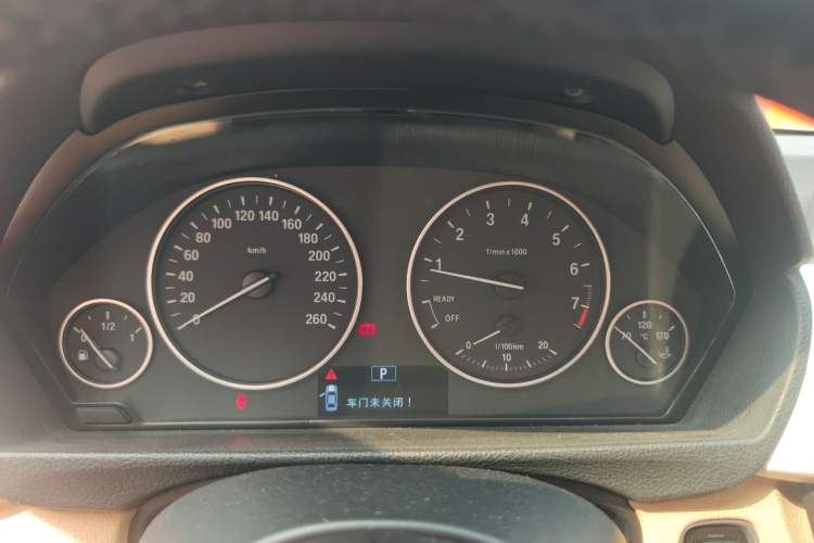 Used BMW 3 Series 2015 320i Luxury Line Stylish Edition Instrument Cluster