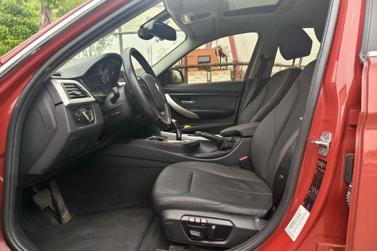 Used BMW 3 Series 2015 320Li Fashion Model Interior 2