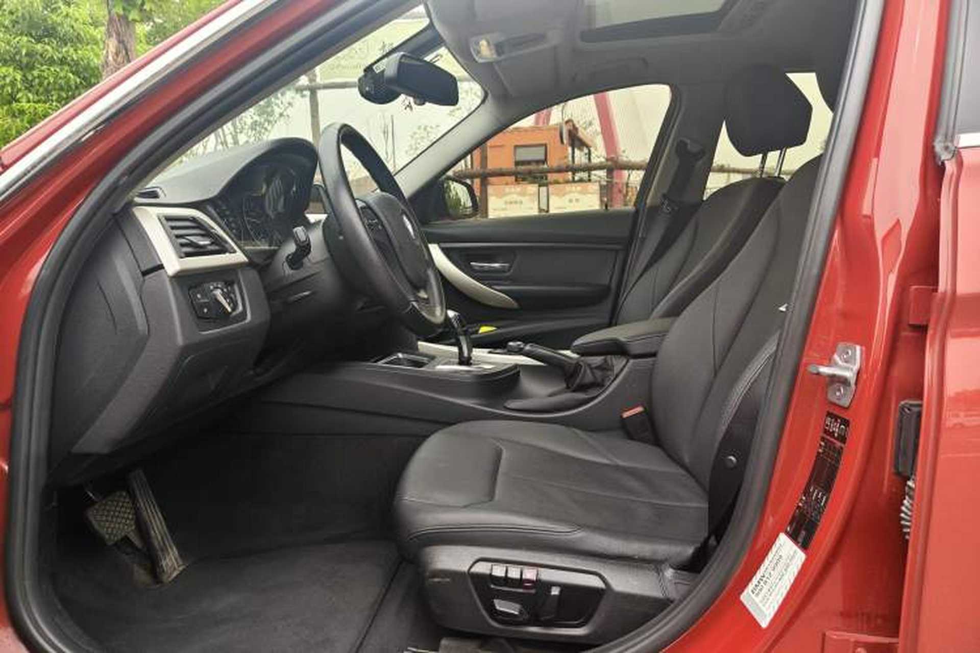 Used BMW 3 Series 2015 320Li Fashion Model Interior 2