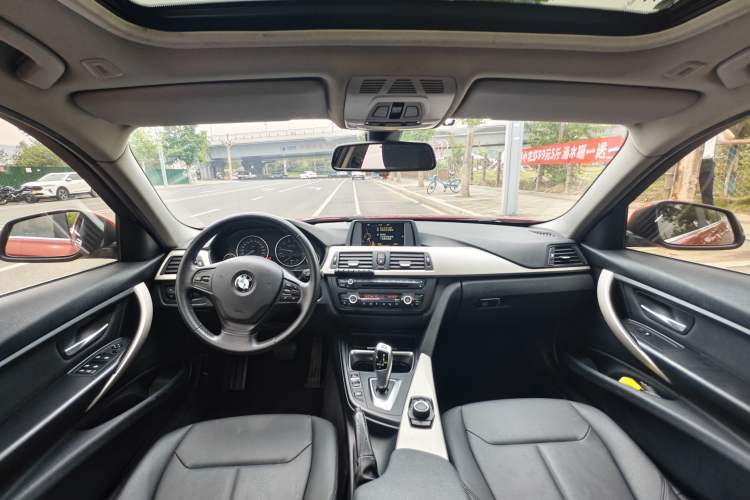 Used BMW 3 Series 2015 320Li Fashion Model Interior 4
