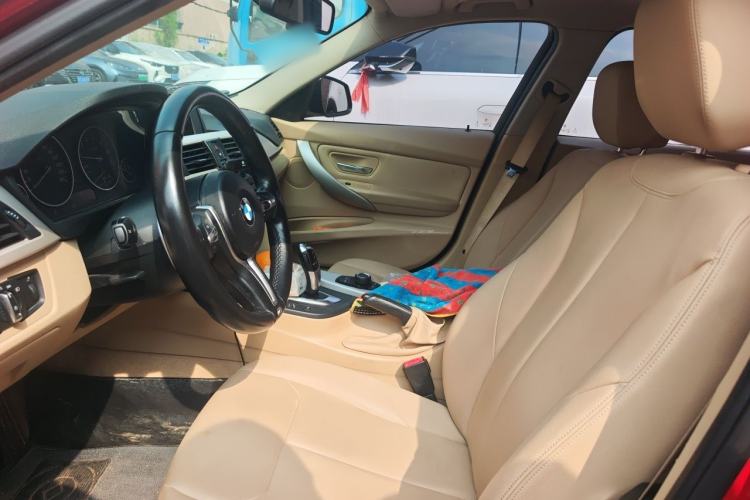 Used BMW 3 Series 2015 320i Luxury Line Stylish Edition Left Front Seat