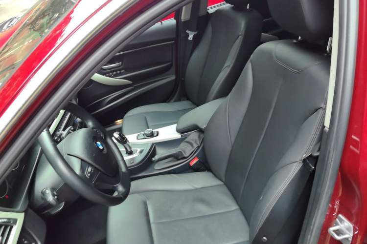 Used BMW 3 Series 2015 320Li Luxury Edition Fashion Model Left Front Seat