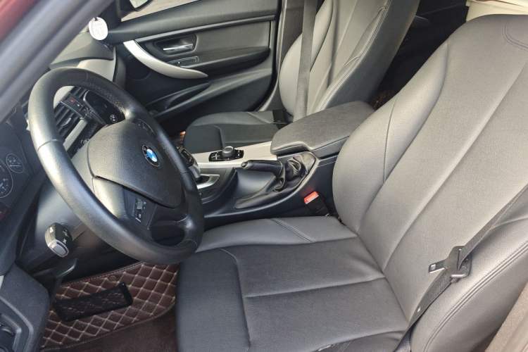 Used BMW 3 Series 2015 320Li Fashion Model Left Front Seat