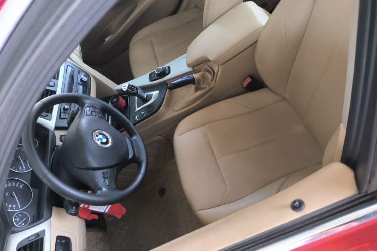Used BMW 3 Series 2015 316Li Fashion Model Left Front Seat