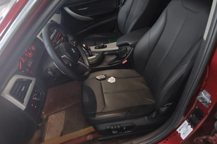 Used BMW 3 Series 2015 320Li Luxury Edition Fashion Model Left Front Seat